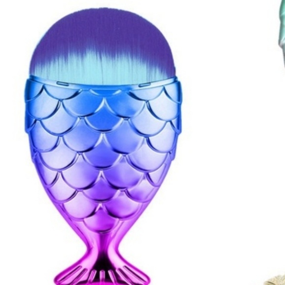 Other - Mermaid fishtail Concealer/Powder Makeup Brush